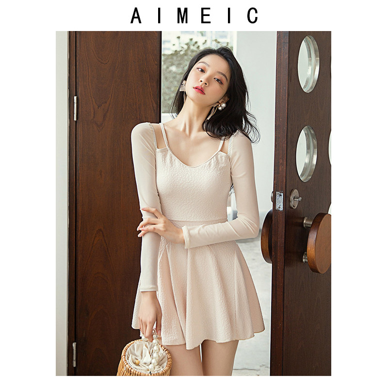 AIMEIC女士度假新款纯色长袖吊带裙式连体泳衣平角裤显瘦遮肚泳装