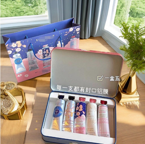 欧舒D护手霜礼盒星河夜樱秋冬滋润手霜小巧便携伴手礼教师节礼物