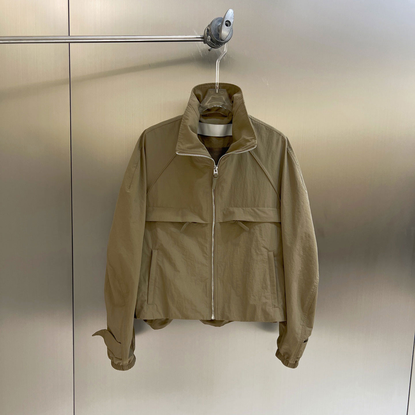 XIWA欧洲站新品英伦风廊形宽松徽标夹克上衣立领拉链刺绣短款外套