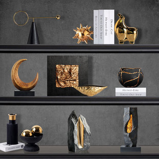 意式轻奢高级感黑金艺术雕塑假山月亮摆件样板房酒柜电视柜装饰品