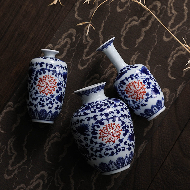 新品迷你小花瓶仿古青花