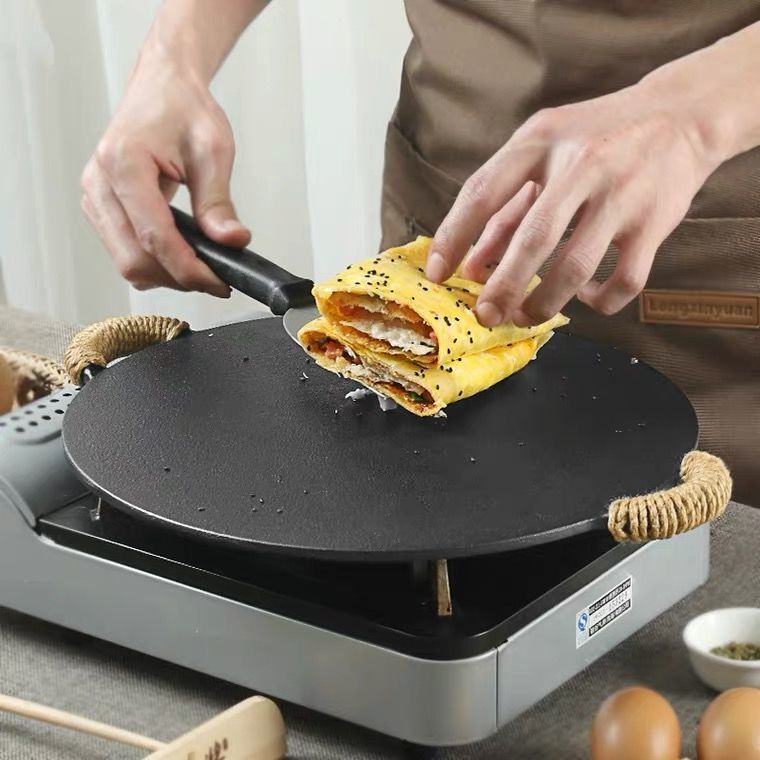 铸铁煎饼锅平底锅杂粮烙饼锅家用摊煎饼果子铁板鏊子加厚