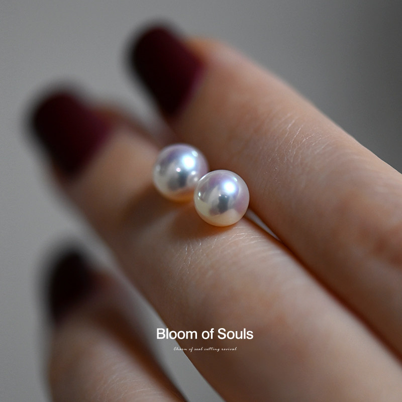 《霜华》天然珍珠耳钉正圆小灯泡