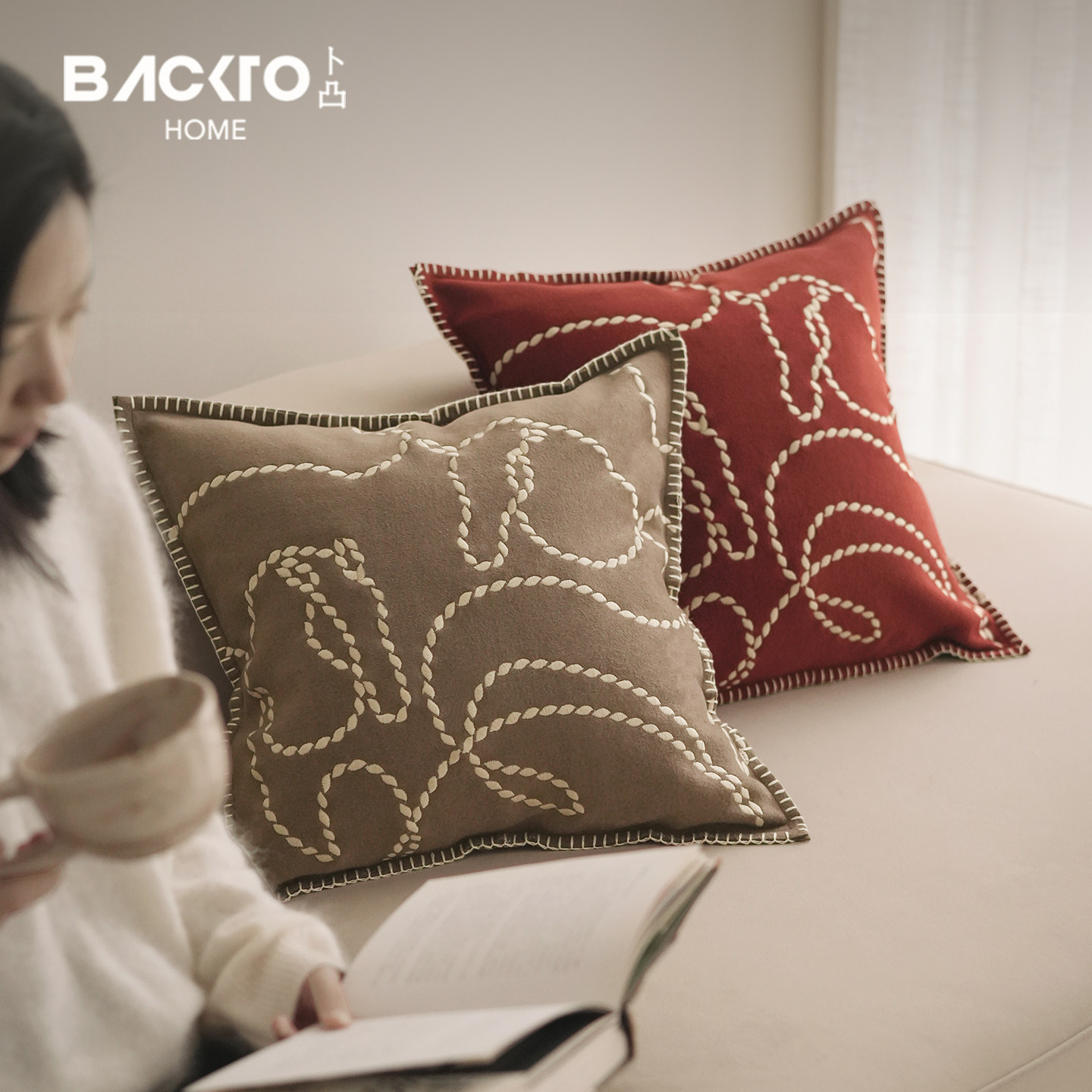 BACKTO卜凸马年红色新年抱枕中古侘寂风抽象高级感靠枕套沙发客厅