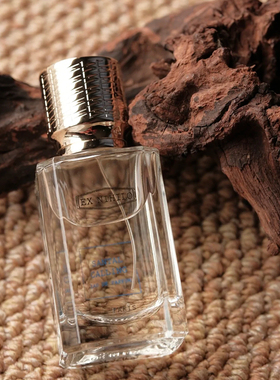 exnihilo香水试香Ex Nihilo蓝之庇佑Lust inparadise鸢尾白瓷小样