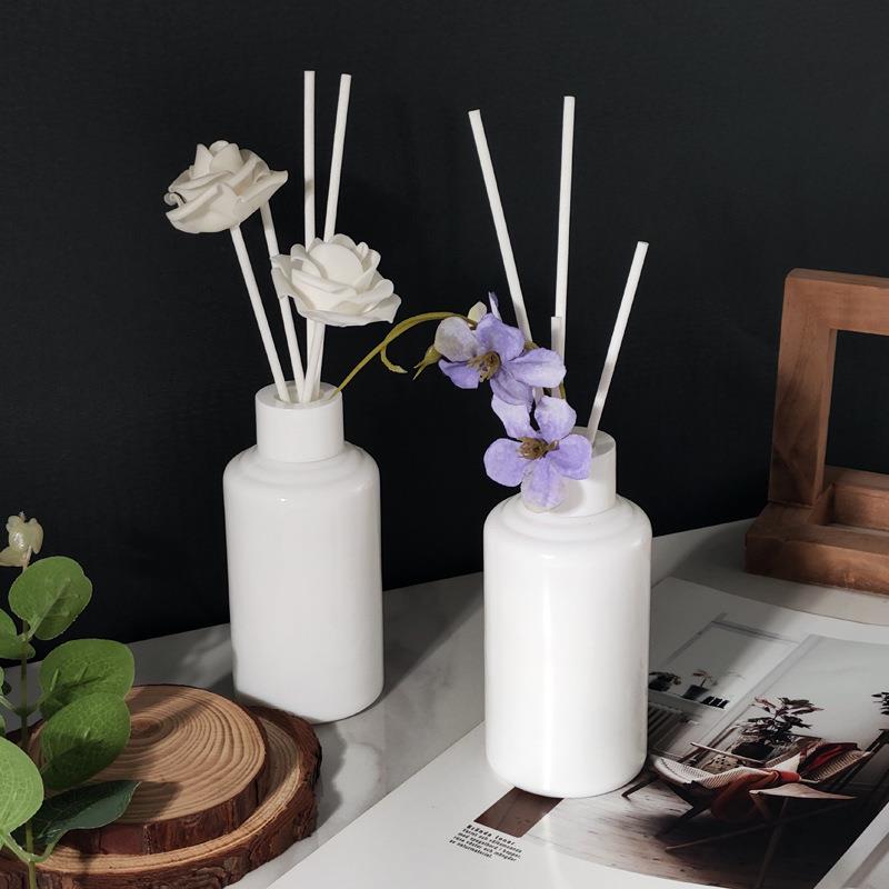 极简白瓷瓶插花无火香薰禅意花艺摆件香薰家用室内洗手台香氛摆件