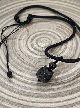 新中式醒狮吊坠黑绳子编织项链男女2023新款爆款情侣国潮复古配饰