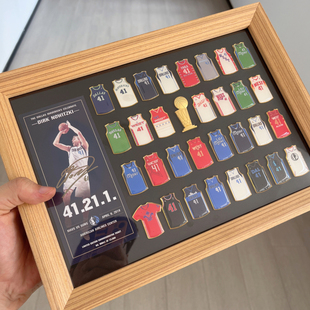 诺维斯基独行侠小牛队职业生涯球衣徽章相框原创定制实木摆台礼物