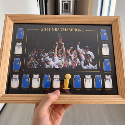 2011小牛夺冠阵容球衣徽章诺维斯基球迷胸针实木相框创意摆台礼物