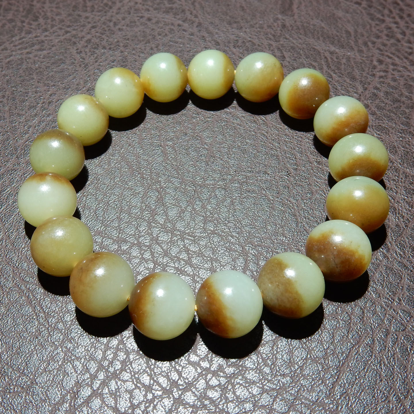 新疆和田玉且末料糖青白玉双色聚宝盆圆珠手串 油润细腻男女款