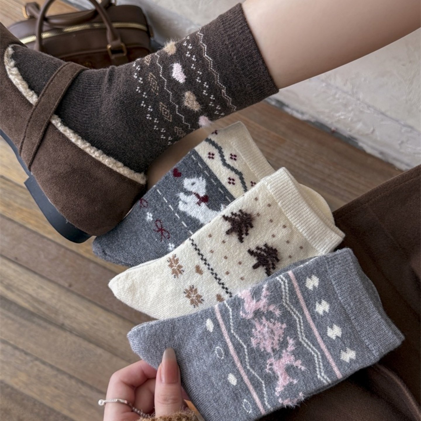 复古费尔岛羊毛保暖中筒袜女秋冬