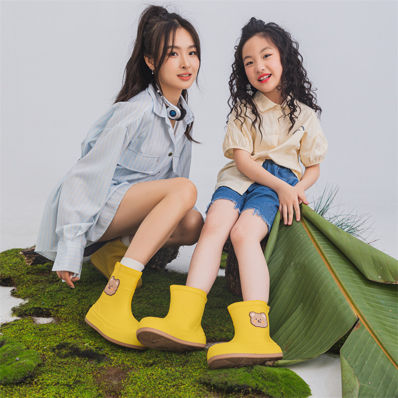 超软舒适亲子雨靴加厚耐磨防水雨鞋女款透气防滑水鞋网红小熊胶鞋