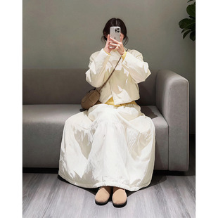 独特漂亮冬装 女 小个子穿搭一整套保暖内搭棉服外套半身裙三件套装