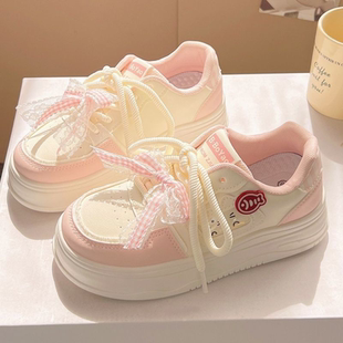 女童奶fufu厚底运动鞋2026新款面包鞋可爱小众百搭休闲小白板鞋潮