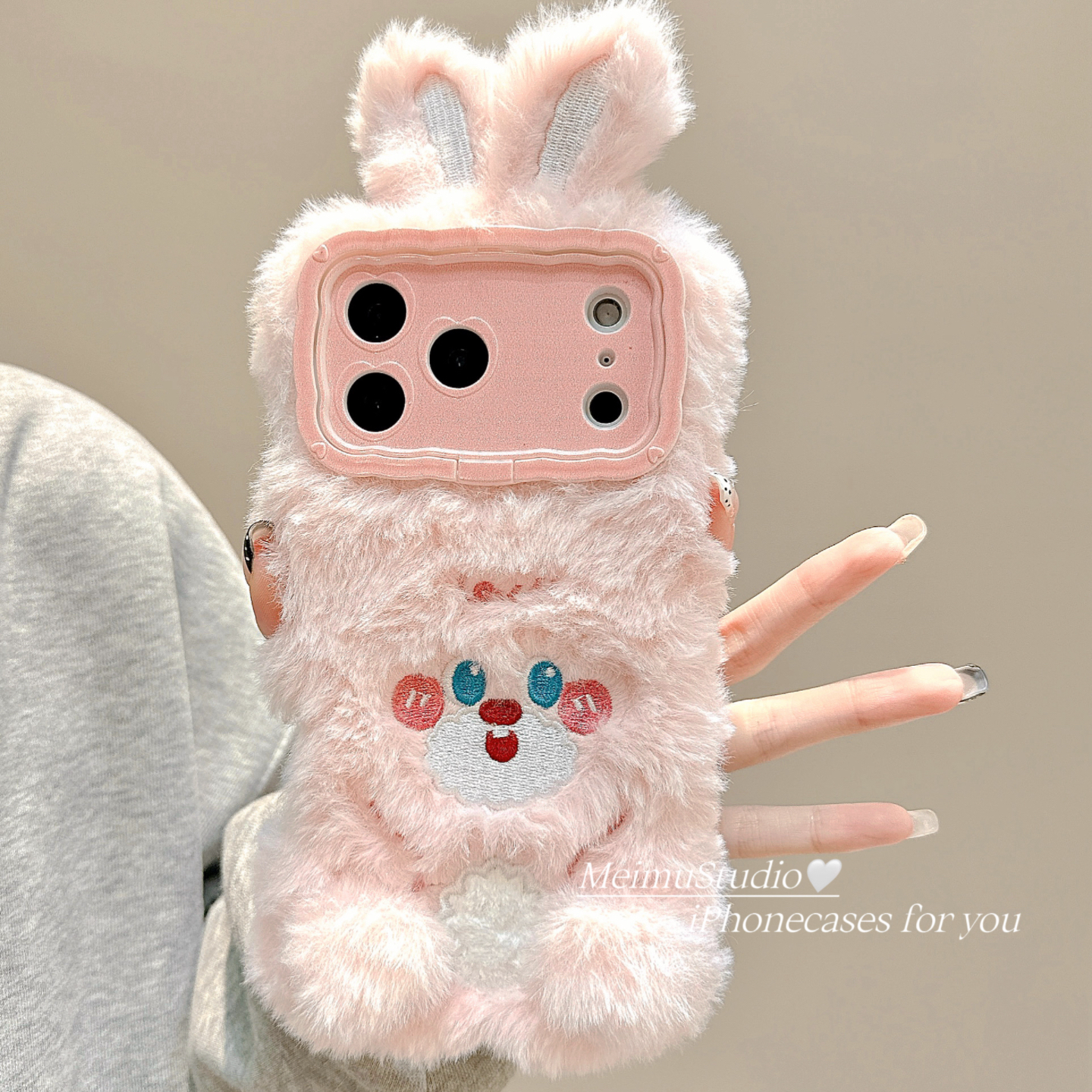 秋冬毛绒粉色兔子适用苹果手机壳
