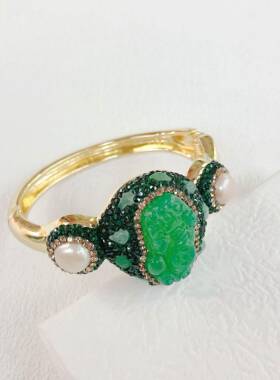 天然淡水珍珠绿色貔貅镶嵌手镯新款中古风重工设计手镯厂家