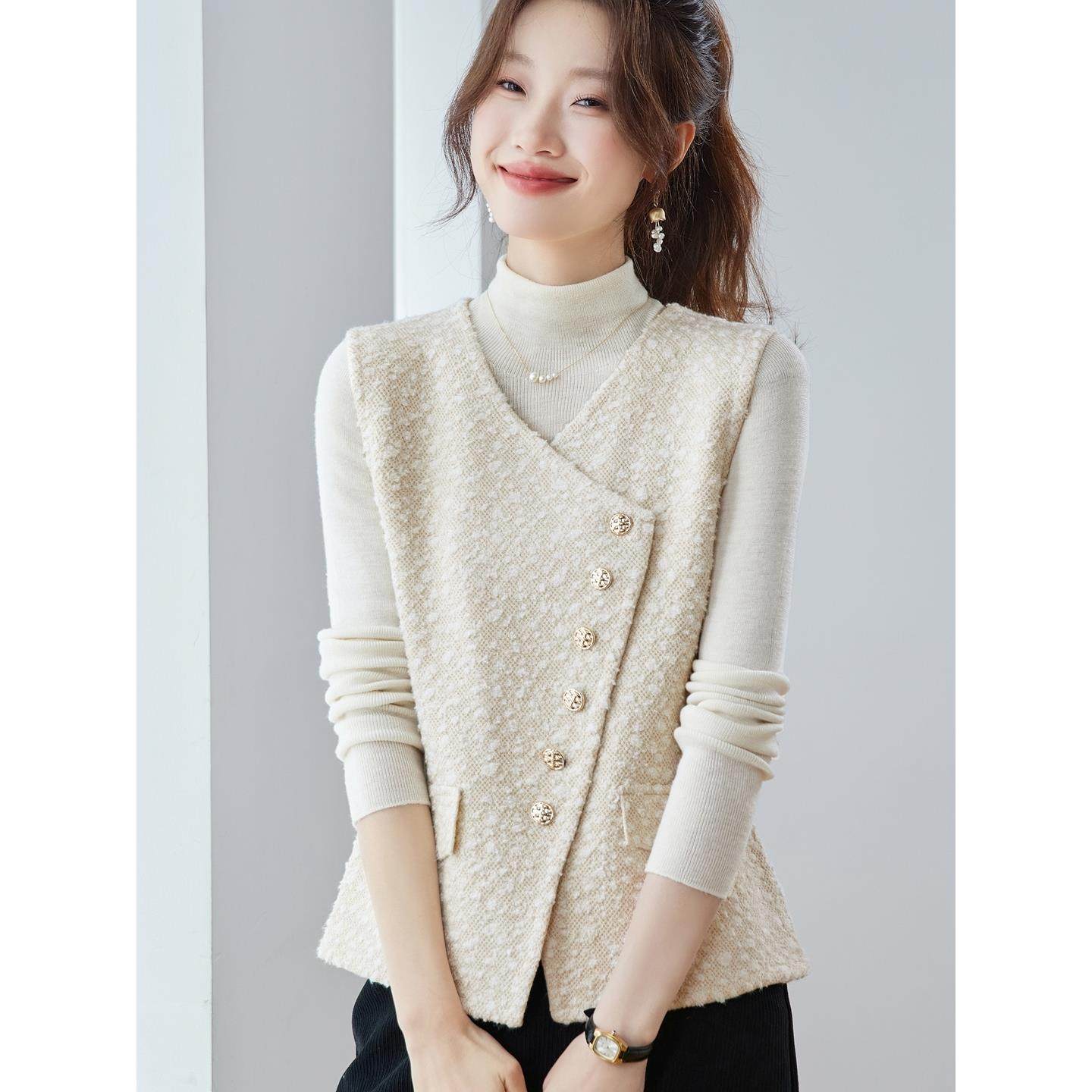 早秋季小香风马甲女205秋冬新款高级感叠穿针织背心上衣外穿时尚