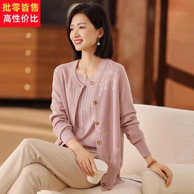 喜卉妈妈春装洋气上衣两件套2026新款今年流行中老年女装针织小衫