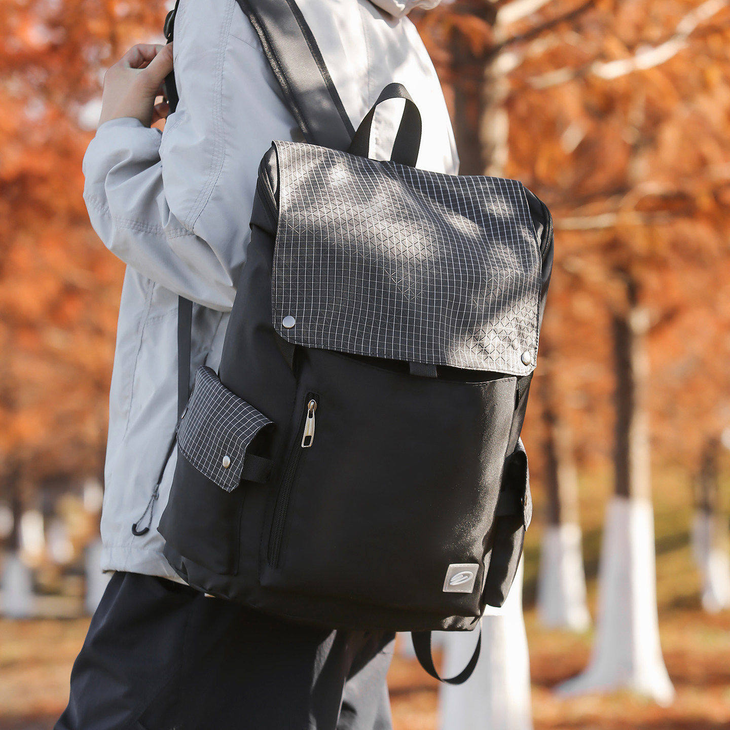 香港IT HKins复古男士双肩包大容量旅行登山电脑包工装风撞色书包