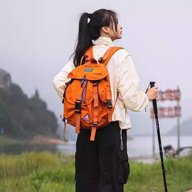 香港IT.greg男士登山包防水旅行包大容量翻盖双肩包女大学生书包