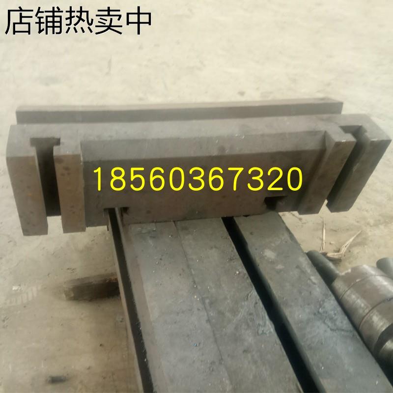 PE750x1060鄂破飞轮 皮带轮 配重轮 肘板垫 机架 调整座 配件