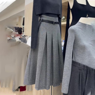欧货高端定制浅灰色毛呢大码半身裙女2025冬季新款加厚减龄百褶裙