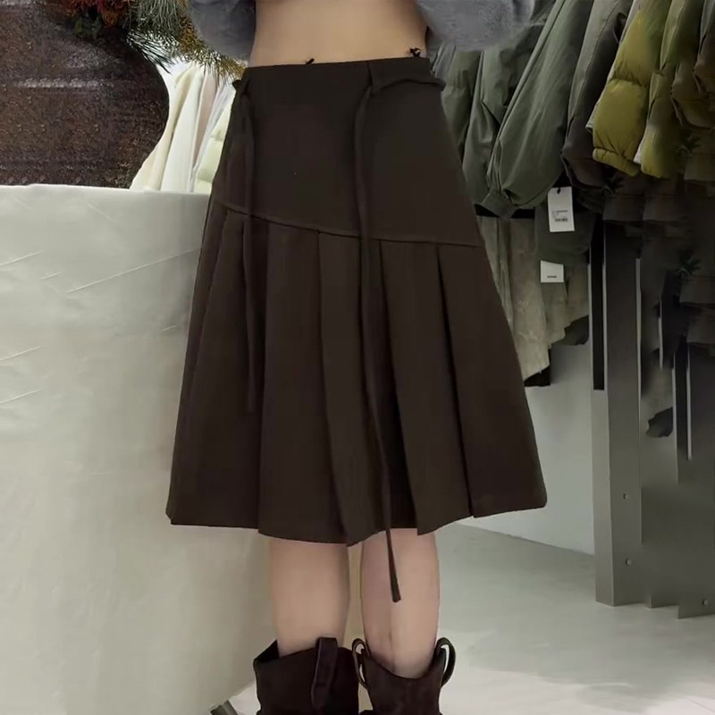 欧货高端定制栗色毛呢大码半身裙女2026早春新款不对称减龄百褶裙,女装/女士精品,大码半身裙,淘宝优惠券,粉丝福利购,淘宝优惠卷