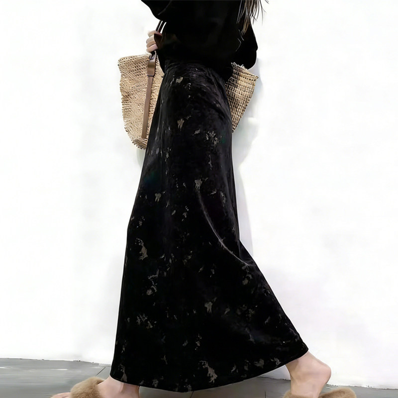 欧货高端定制黑色丝绒大码半身裙女2026早春新款浅棕花纹A字裙子,女装/女士精品,大码半身裙,淘宝优惠券,粉丝福利购,淘宝优惠卷