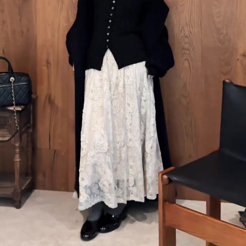 欧货高端定制白色大码半身裙女2025冬季新款加厚蕾丝钩花A字裙子