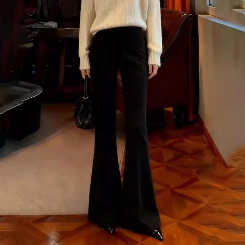 欧货高端定制黑色毛呢窄版直筒裤女2026早春新款修身休闲微喇裤子,女装/女士精品,大码裤装,淘宝优惠券,粉丝福利购,淘宝优惠卷