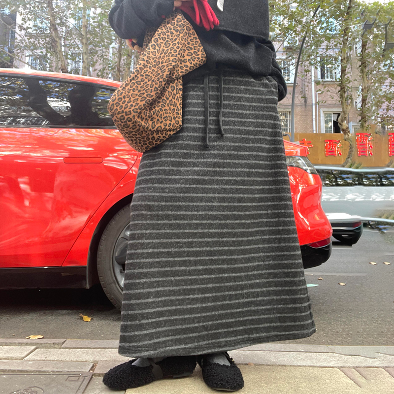 高端定制灰色毛呢大码条纹半身裙