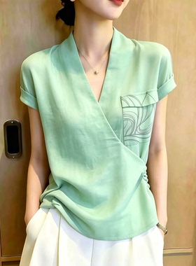 欧货高端气质薄荷绿色大码上衣女2026夏季新款轻奢系带设计感小衫