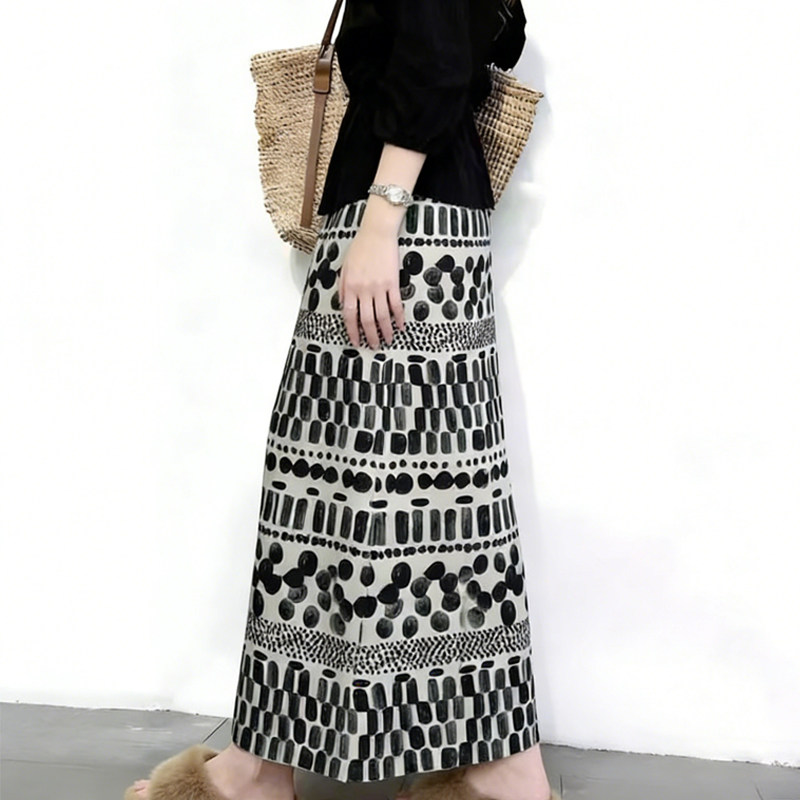 欧货高端定制黑白印花大码半身裙女2026早春新款轻熟风小众A字裙,女装/女士精品,大码半身裙,淘宝优惠券,粉丝福利购,淘宝优惠卷