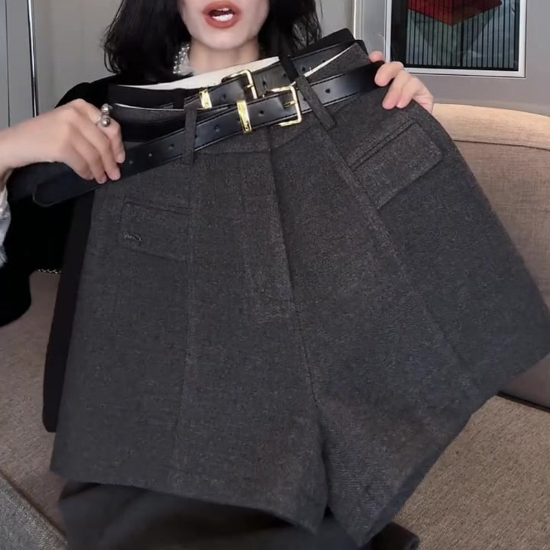 高定灰色加宽毛呢超短裤女2025秋季新款欧货胖妹妹穿搭A版阔腿裤,女装/女士精品,大码裤装,淘宝优惠券,粉丝福利购,淘宝优惠卷