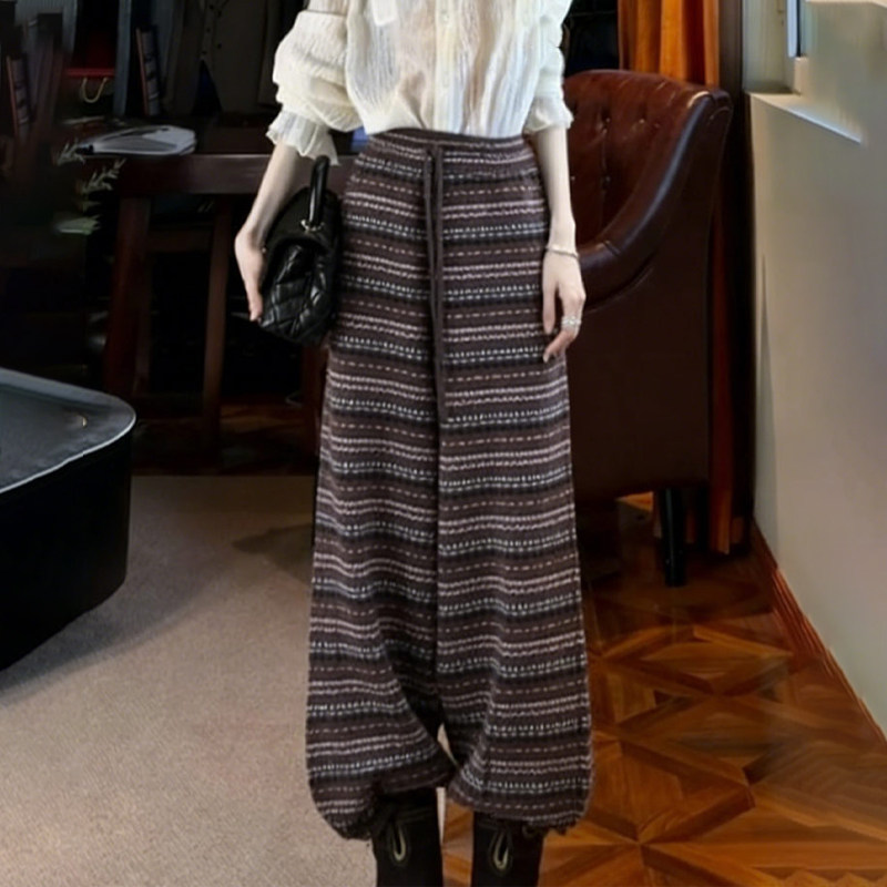 欧货高端定制棕色条纹大码阔腿裤女2025冬季新款加厚小众休闲裤子,女装/女士精品,大码裤装,淘宝优惠券,粉丝福利购,淘宝优惠卷