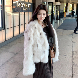 芬兰进口环保白狐毛霜染银渐层千金仿毛毛V领皮草女