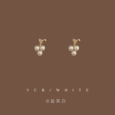 「昭和小葡萄」珍珠小耳钉~