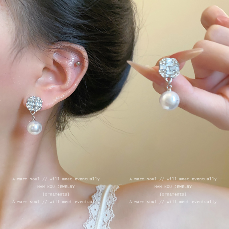 珠珠耳钉女高级感方糖爆闪