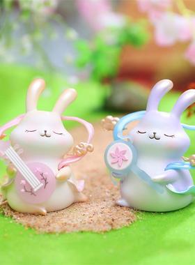 生肖兔年新款飞天兔囡卡通潮玩周边树脂盲盒桌面车载摆件工厂直销