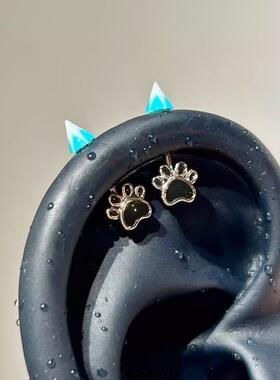 小众黑色猫爪恶魔耳骨钉韩系小巧百搭设计感冷淡风高颜值甜酷耳饰