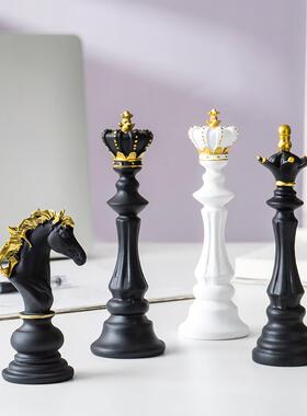 跨境小号国际象棋摆件创意棋具国王战马王后摆设装饰品树脂工艺品