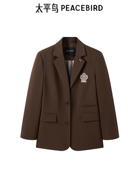 太平鸟女装秋季绣花标纽扣西装领西服A1BAE3472