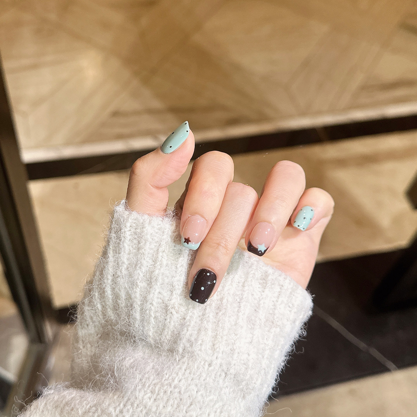 秋冬圣诞新年星星高级法式波点撞色穿戴甲短款显白可拆卸学生美甲,彩妆/香水/美妆工具,穿戴甲/甲片,淘宝优惠券,粉丝福利购,淘宝优惠卷