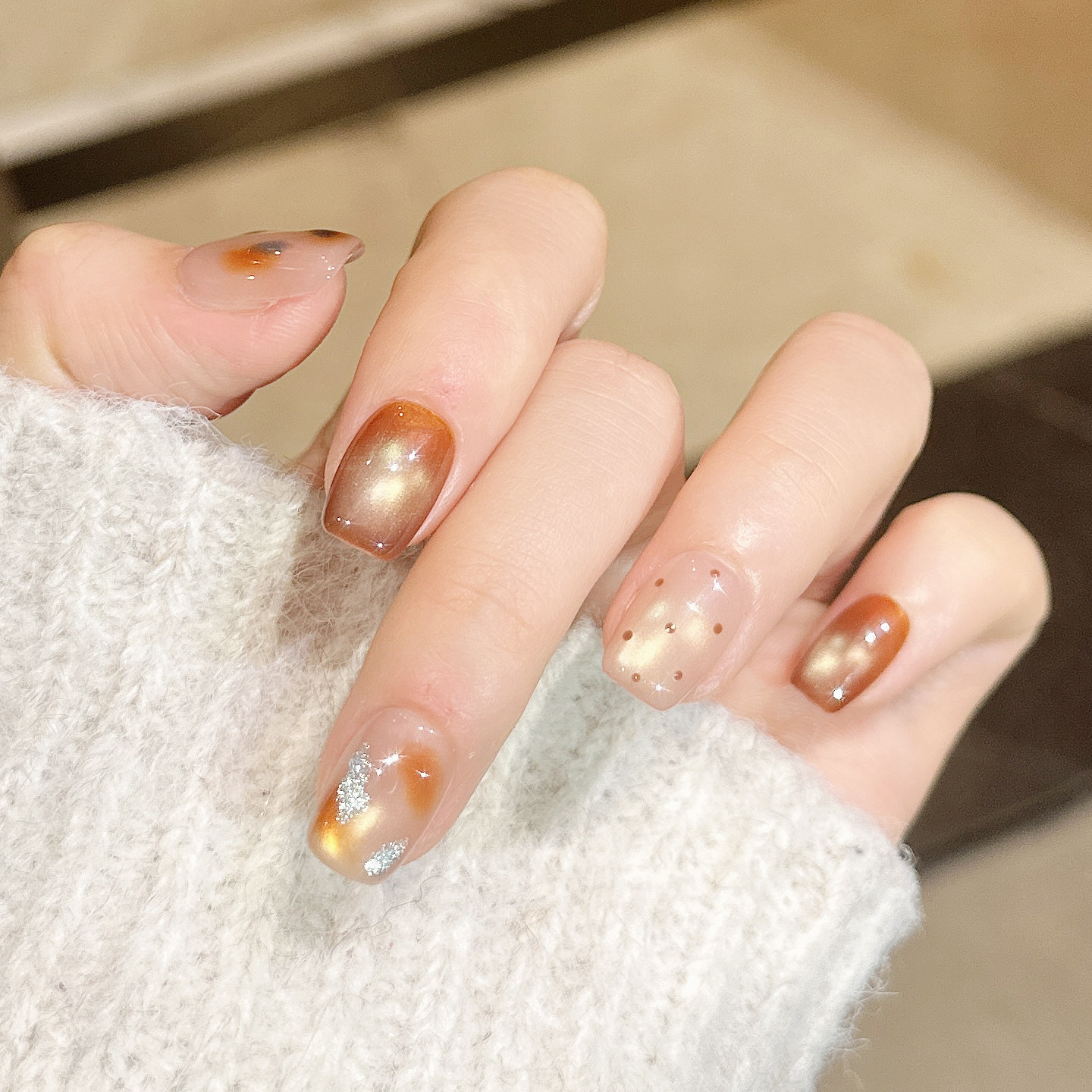 玻璃珠猫眼穿戴甲多巴胺短款波点可爱显白学生孕妇纯手工美甲成品,彩妆/香水/美妆工具,穿戴甲/甲片,淘宝优惠券,粉丝福利购,淘宝优惠卷