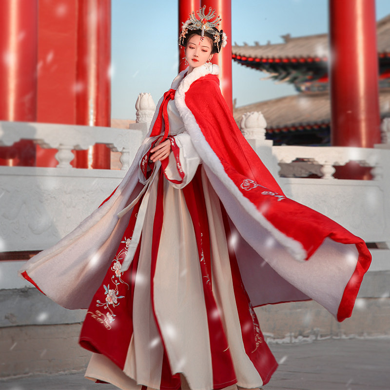 汉服女斗篷原创正品加厚加绒保暖披风秋冬季套装学生正品超仙古装