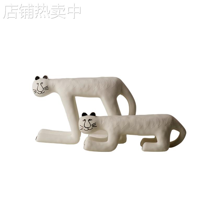 现代白色陶瓷大脚虎摆件样板间儿童房客厅创意工艺品软装桌面饰品