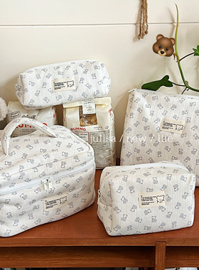 原创软糯糯小熊大容量化妆包旅行便携手拿包洗漱包护肤品收纳整理