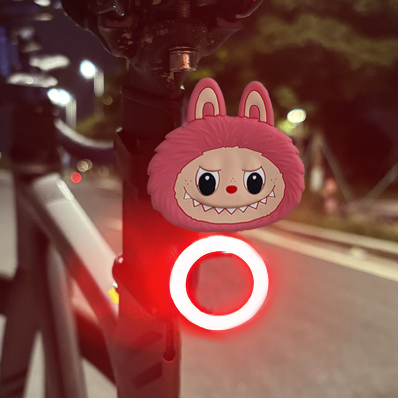 自行车夜骑尾灯充电骑行灯可爱卡通掌门狗单车警示尾灯山地车尾灯