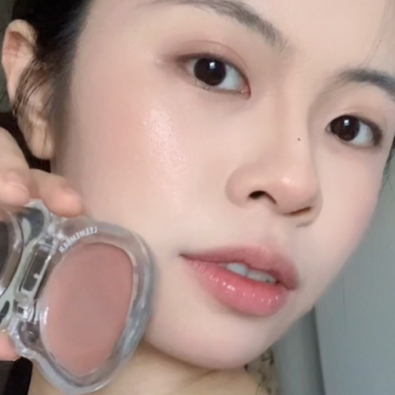 冷门出奇迹！水光腮红多用膏