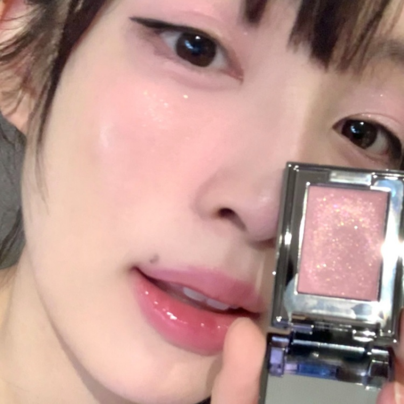 ins柔粉白开水美到心巴~眼影细闪